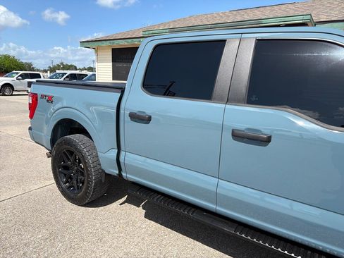 Used 2023 Ford F150 4x4 SuperCrew image 9