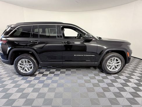 New 2025 Jeep Grand Cherokee Laredo X image 8