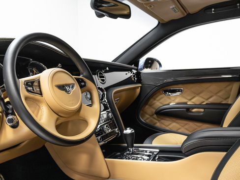 Used 2016 Bentley Mulsanne Speed image 9