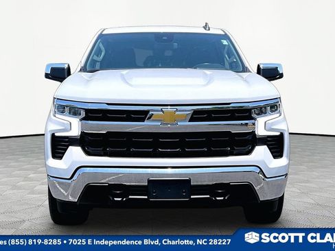 Used 2023 Chevrolet Silverado 1500 LT AWD/4WD image 2