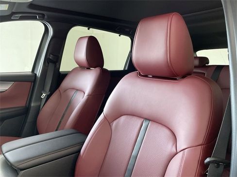 Certified 2025 MAZDA CX-70 Plug-In Hybrid w/ Premium Plus image 21