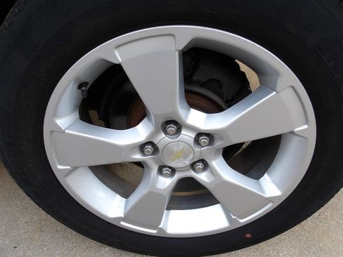 Used 2014 Chevrolet Captiva Sport LTZ FWD image 26