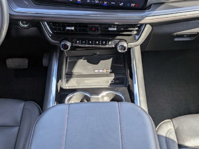 Used 2025 Chevrolet Suburban RST w/ Comfort Package RWD image 19