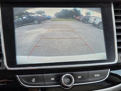 Used 2021 Buick Encore Preferred w/ Safety Package FWD image 16