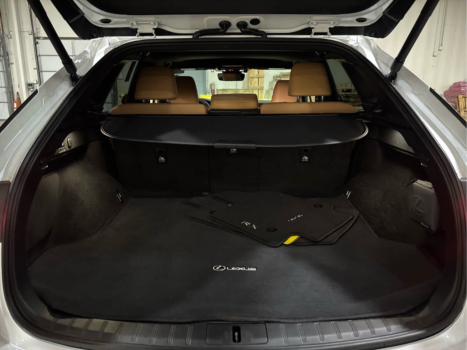 Used 2023 Lexus RX 350 Premium w/ Cold Area Package AWD/4WD image 7