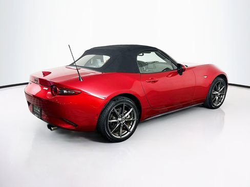 Used 2016 MAZDA MX-5 Miata Grand Touring RWD image 9