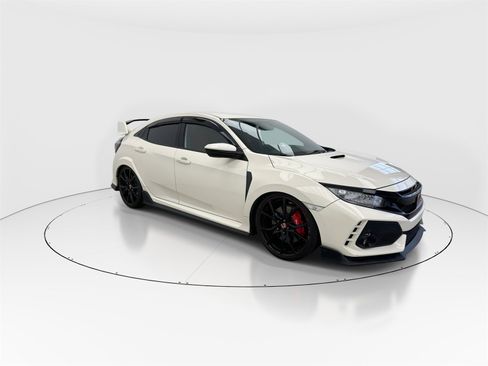 Used 2019 Honda Civic Type R image 2