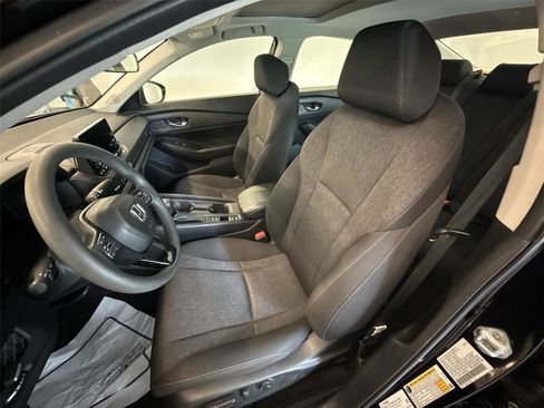 Used 2023 Honda Accord EX image 13
