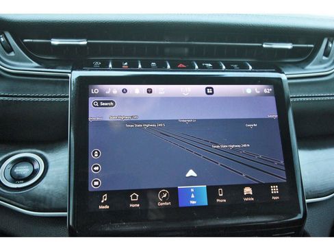 Used 2023 Jeep Grand Cherokee L Limited image 25