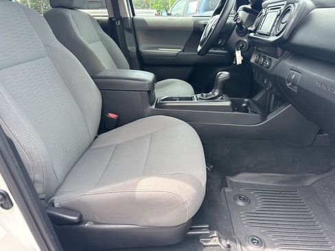 Used 2019 Toyota Tacoma SR w/ SR Convenience Package RWD image 14