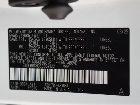 Used 2025 Toyota Highlander Platinum image 28