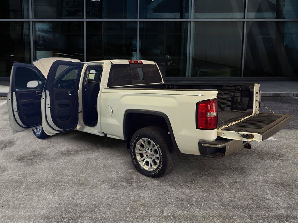 Used 2016 GMC Sierra 1500 SLE w/ SLE Value Package AWD/4WD image 12