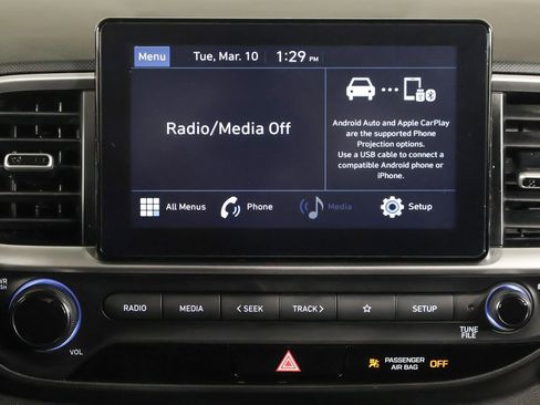 Used 2020 Hyundai Venue SE image 33