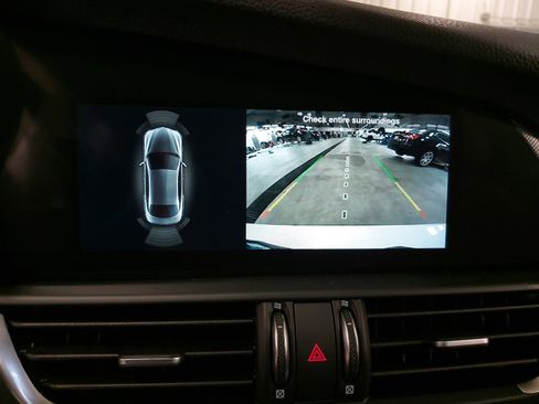 New 2025 Alfa Romeo Giulia AWD w/ Veloce Package AWD image 26