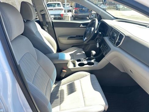 Used 2019 Kia Sportage LX image 31