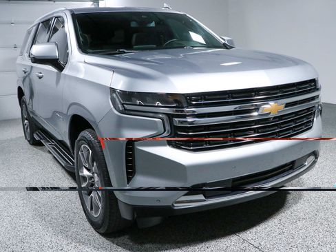 Used 2024 Chevrolet Tahoe LT w/ LT Signature Package RWD image 5