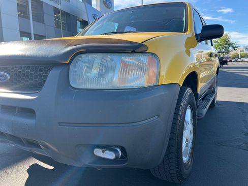 Used 2003 Ford Escape XLS AWD/4WD image 9