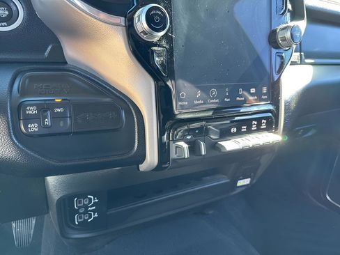 Used 2024 RAM 2500 Laramie image 34