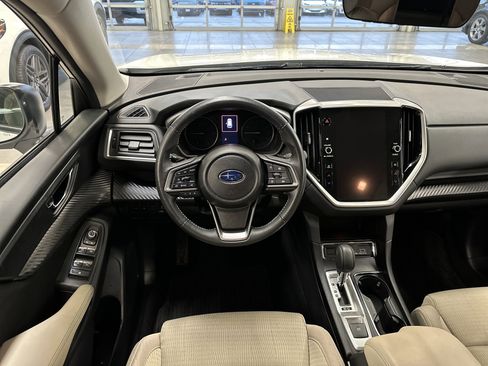 Used 2024 Subaru Ascent Premium w/ Convenience Package image 2