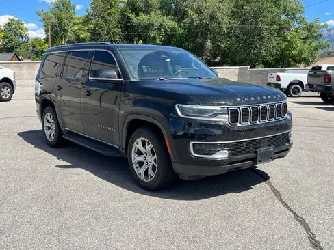Used 2022 Jeep Wagoneer Series I w/ Premium Group I AWD/4WD image 10