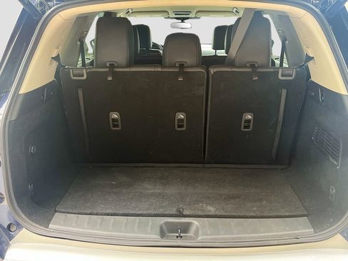 Used 2022 Nissan Pathfinder SL FWD image 26