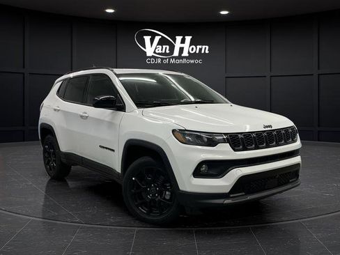 New 2025 Jeep Compass Latitude w/ Sun & Sound Group image 41