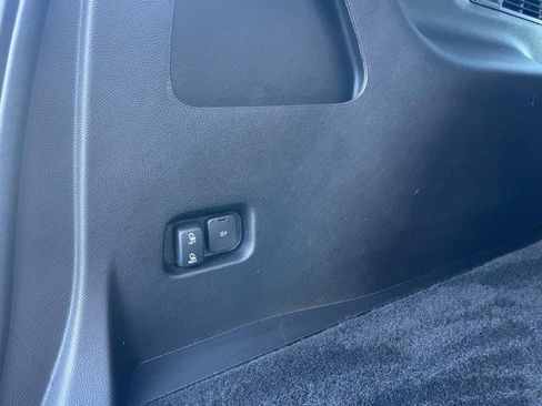 Used 2024 Ford Edge SEL w/ Convenience Package image 11