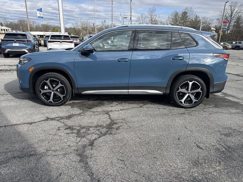 New 2026 Volkswagen Tiguan SE image 3