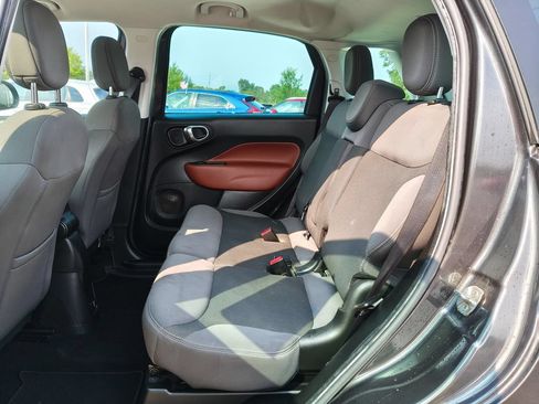 Used 2014 FIAT 500L Trekking w/ Popular Equipment Group FWD image 12