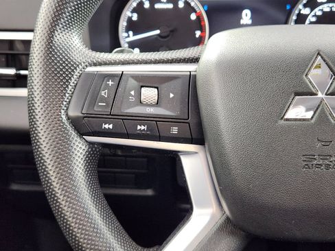 Used 2022 Mitsubishi Outlander ES AWD/4WD image 18