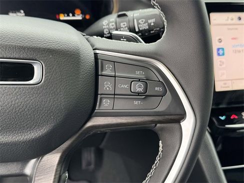 New 2026 Jeep Grand Cherokee Limited image 9