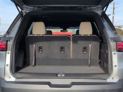 Certified 2023 Chevrolet Traverse LS image 23