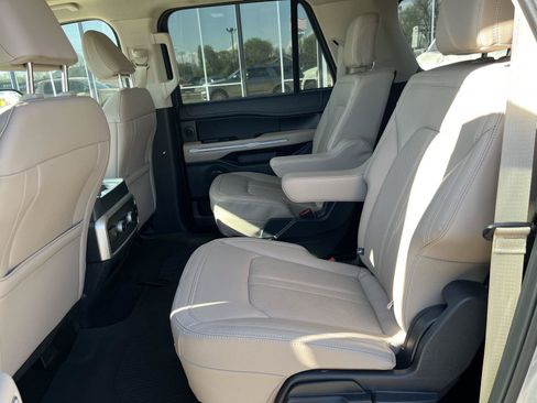Used 2024 Ford Expedition Max Limited RWD image 13