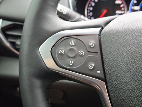 Used 2023 Chevrolet Traverse High Country image 25