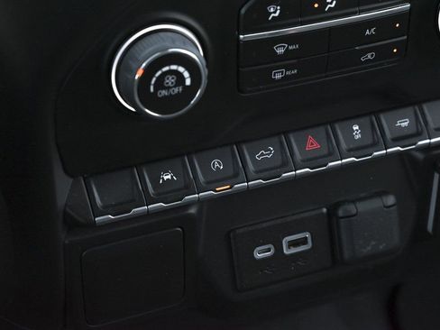 Used 2022 Chevrolet Silverado 1500 Custom RWD image 33
