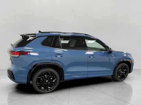 New 2026 Volkswagen Tiguan SE R-Line AWD/4WD image 8
