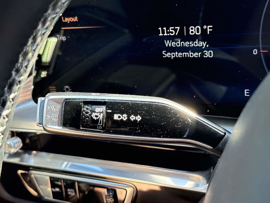 Certified 2024 Cadillac Lyriq Sport AWD/4WD image 38