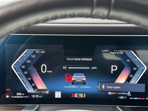 Used 2023 BMW 740i w/ Parking Assistance Package RWD image 23
