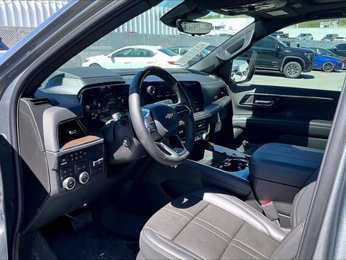 New 2026 Chevrolet Suburban High Country AWD/4WD image 7