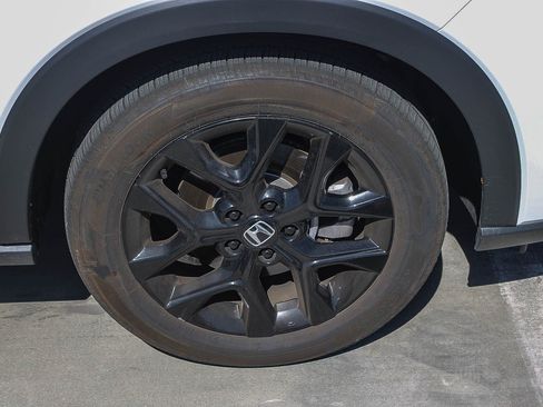 Used 2025 Honda HR-V Sport image 16