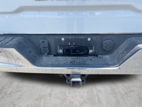 Used 2025 GMC Sierra 1500 SLT AWD/4WD image 9