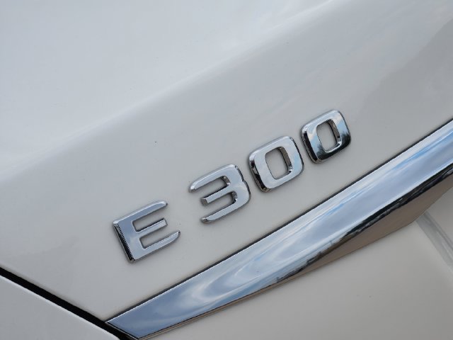 Used 2019 Mercedes-Benz E 300 image 9