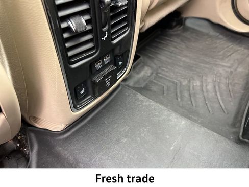 Used 2020 Jeep Grand Cherokee Limited w/ Luxury Group II image 10