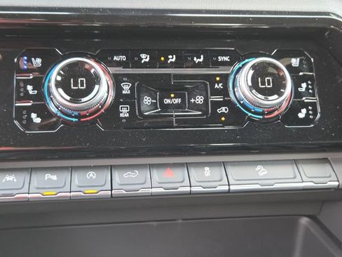 New 2026 GMC Sierra 1500 AT4 AWD/4WD image 35