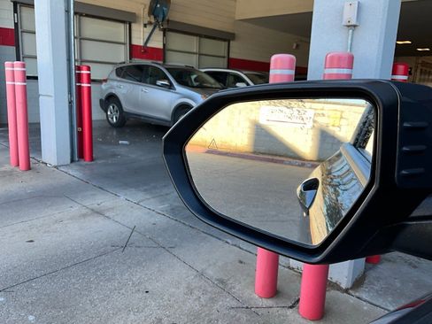 Used 2025 Hyundai Kona SEL image 19