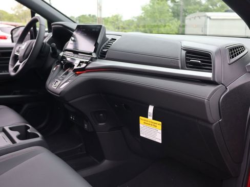New 2026 Honda Odyssey Sport-L image 8