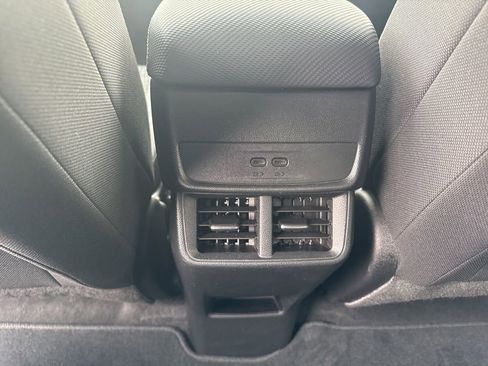 Used 2025 Chevrolet Equinox LT image 14