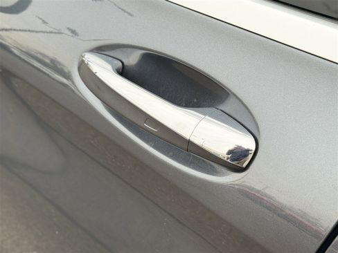 Used 2016 Mercedes-Benz C 300 4MATIC Sedan image 14