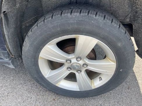 Used 2012 Jeep Compass Latitude image 10