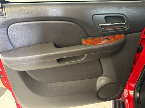 Used 2011 Chevrolet Silverado 2500 LTZ w/ Suspension Package, Off-Road image 13